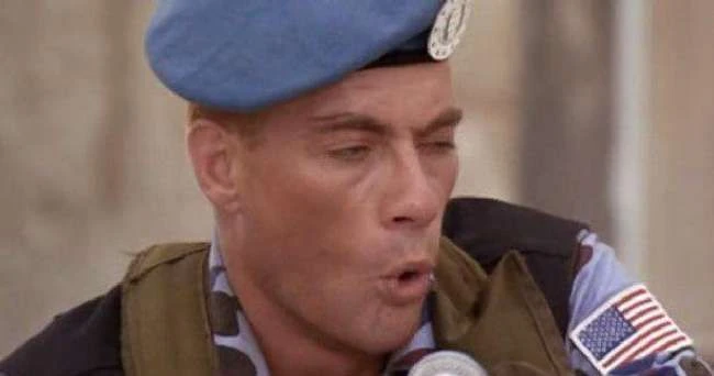Der Street Fighter-Film ist eine glorreiche Katastrophe und der ultimative lächerliche 90er-Actionfilm