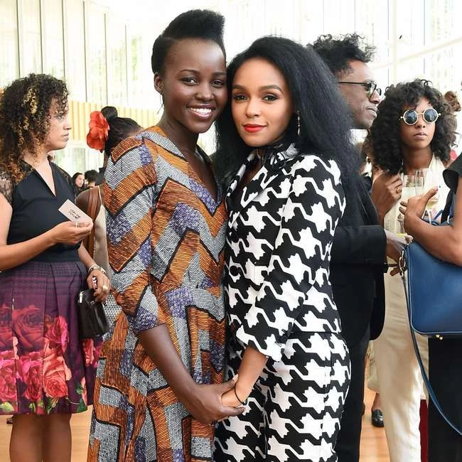 Lupita Nyong'o liebt und verbindet