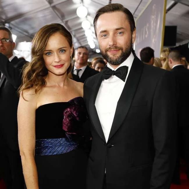 Alexis Bledel liebt und verbindet