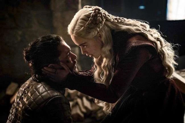 Hinweise, die wir haben, dass Dany sich in ihren Vater verwandelt