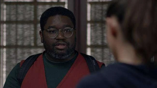 10 überzeugende Theorien über die Kreatur(en) in 'Bird Box'