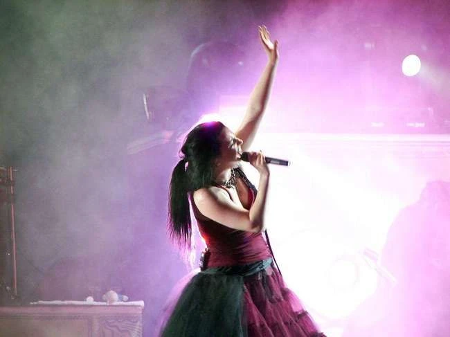 Amy Lee von Evanescence macht jetzt Kindermusik