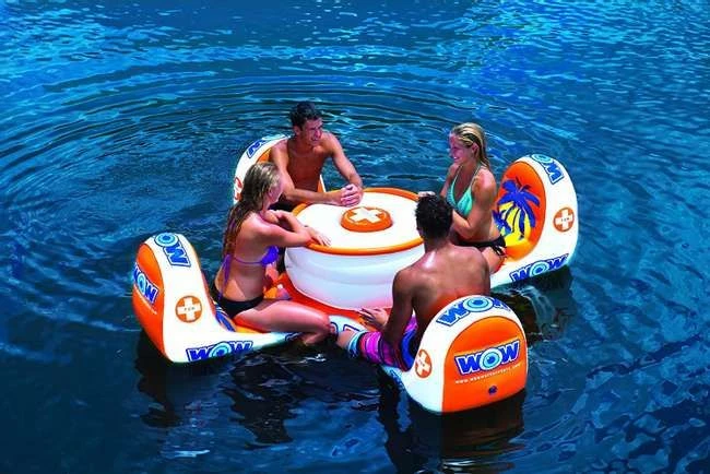 41 lustige Poolspielzeuge, die Sie diesen Sommer brauchen