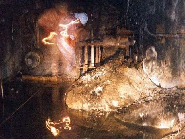 Das gefährlichste radioaktive Material von Tschernobyl brennt immer noch langsam ein Loch durch die Erde